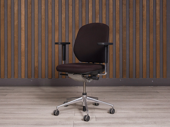 Офисное кресло Vitra Ткань Коричневый Швейцария