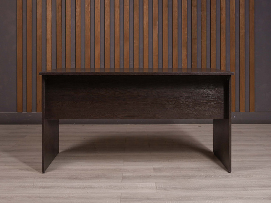 Стол прямоугольный ДСП Венге Россия