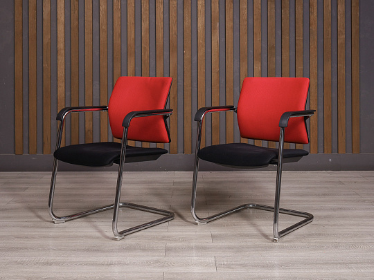 Конференц-кресло Ткань Красный Россия