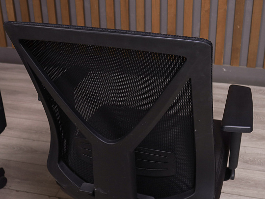 Офисное кресло Ткань Чёрный Россия