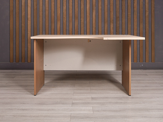 Стол эргономичный ДСП Клен Россия