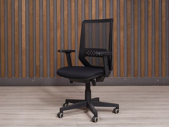 Офисное кресло BURO Ткань Чёрный Россия