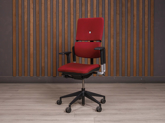 Офисное кресло Steelcase Ткань Бордовый Россия