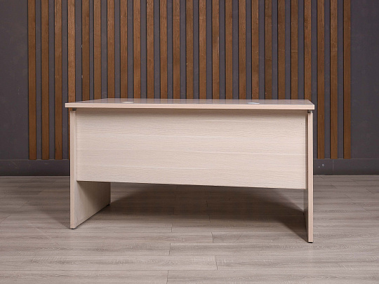 Стол прямоугольный ДСП Дуб Россия