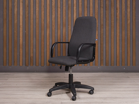 Офисное кресло Nowy Styl Ткань Серый Россия