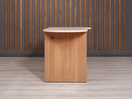 Стол эргономичный ДСП Дуб Россия