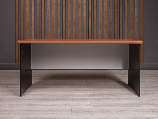 Стол прямоугольный ДСП Орех Россия