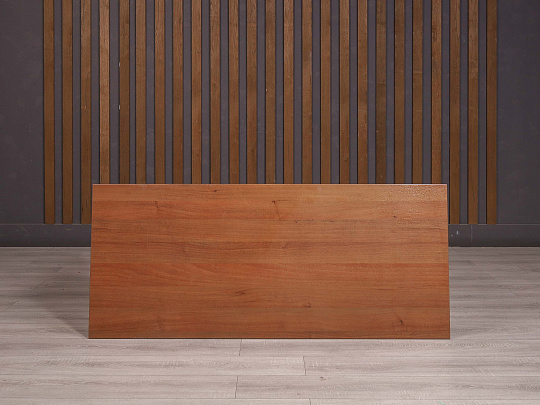 Стол с тумбой ДСП Орех Россия