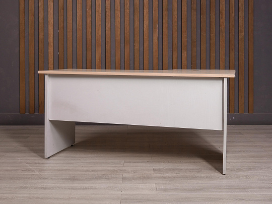 Стол эргономичный ДСП Дуб Россия