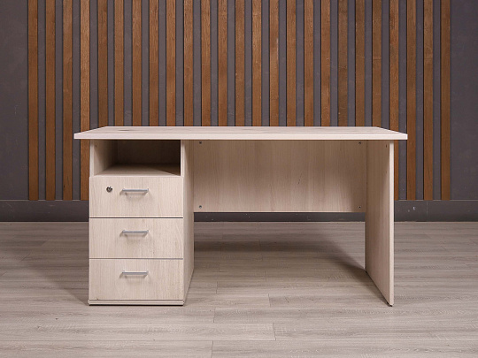 Стол с тумбой ДСП Дуб Россия