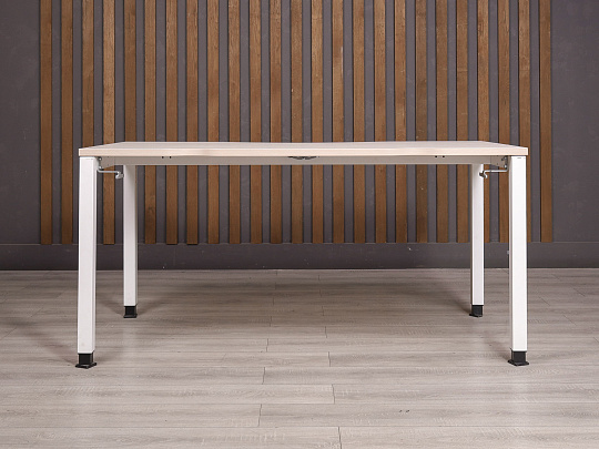 Стол прямоугольный ДСП Ясень шимо Россия