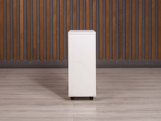 Стол журнальный ДСП Белый