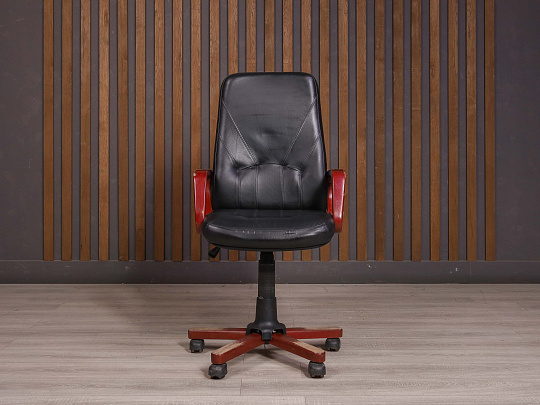 Кресло руководителя Кожа Чёрный Россия