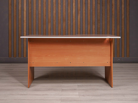 Стол эргономичный ДСП Ясень шимо Россия