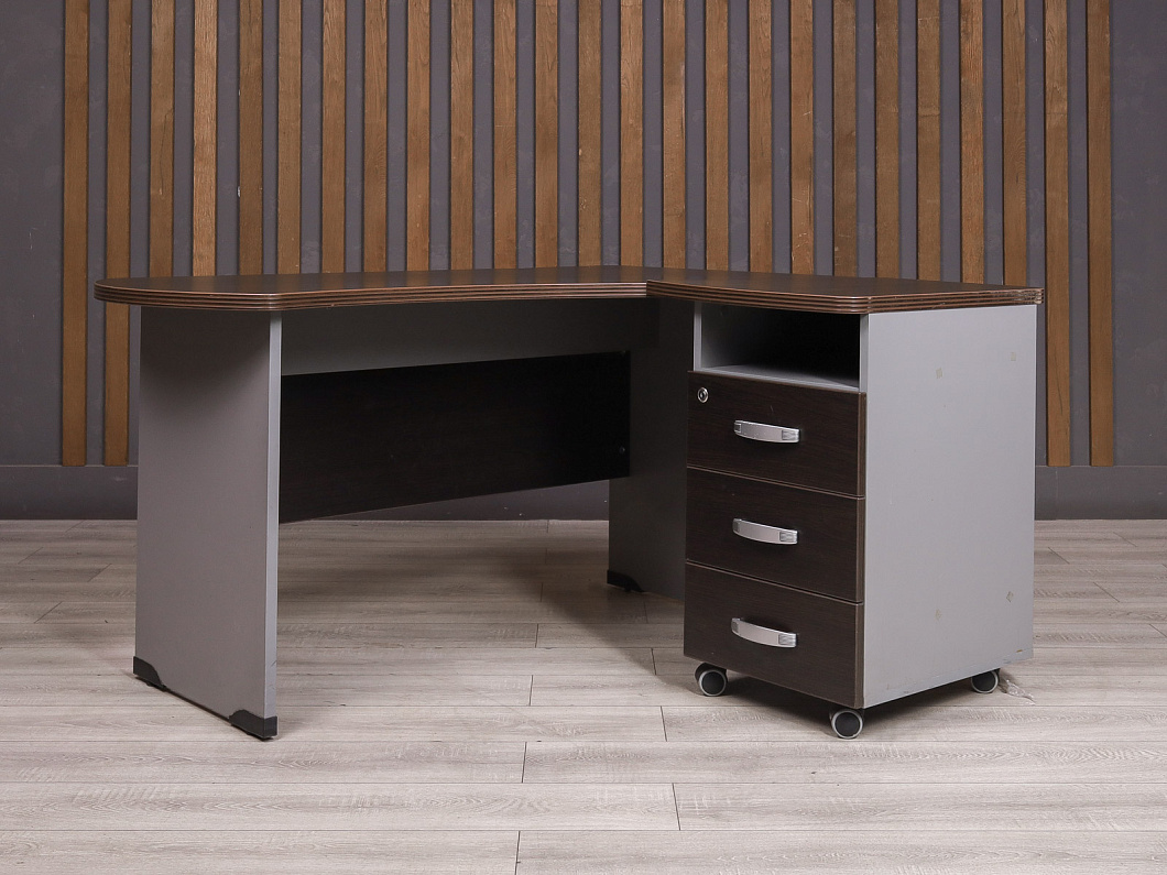 Стол с тумбой Berlin ДСП Венге Россия (21542-14105)