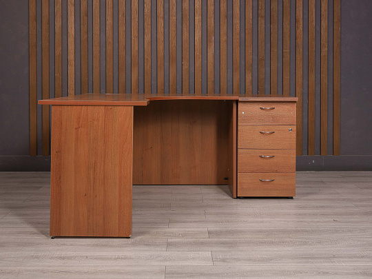 Стол с тумбой ДСП Орех Россия