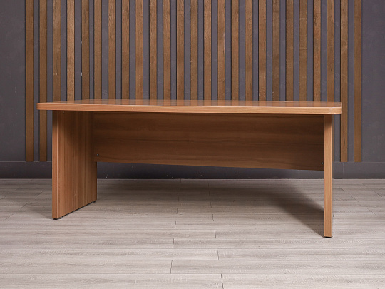 Стол руководителя ДСП Орех Россия