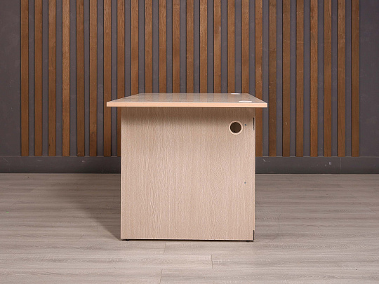 Стол прямоугольный ДСП Дуб Россия