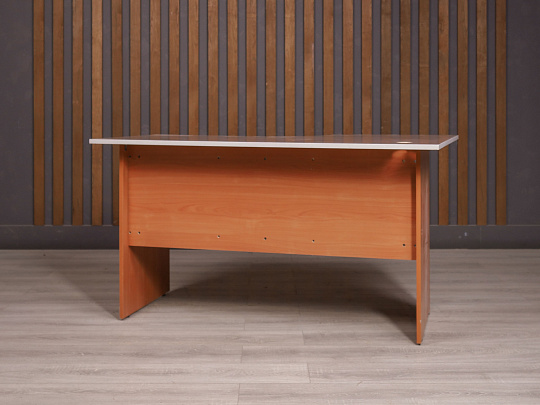 Стол эргономичный ДСП Ясень шимо Россия