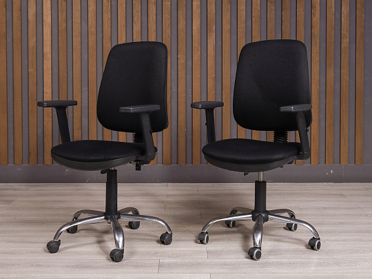 Офисное кресло Бюрократ Ткань Чёрный Россия