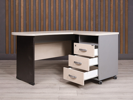 Стол с тумбой Berlin ДСП Дуб Россия