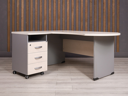 Стол с тумбой Berlin ДСП Дуб Россия