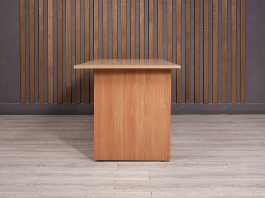 Стол прямоугольный ДСП Орех Россия