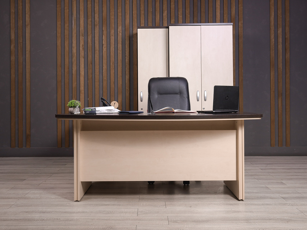 Кабинет руководителя Berlin ДСП Венге Россия (1156-02105)