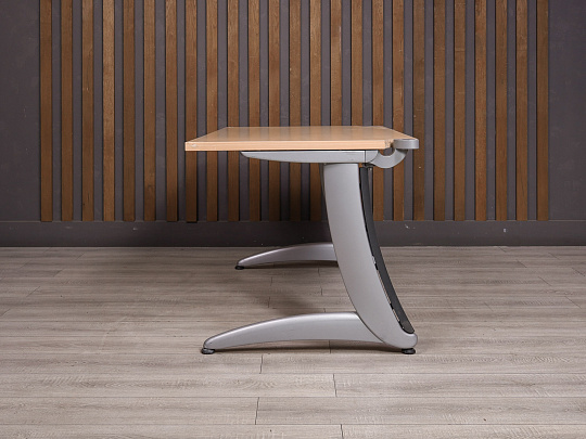 Стол прямоугольный Steelcase ДСП Дуб США