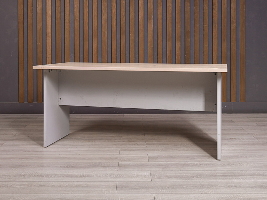 Стол прямоугольный ДСП Клен Россия