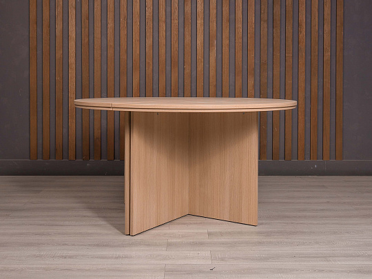 Стол для переговоров ДСП Ясень шимо Россия