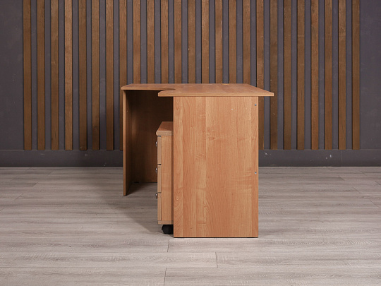 Стол с тумбой ДСП Орех Россия