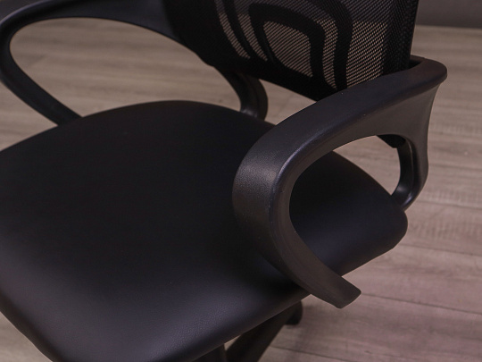 Офисное кресло Easy Chair Искусственная кожа Чёрный Россия