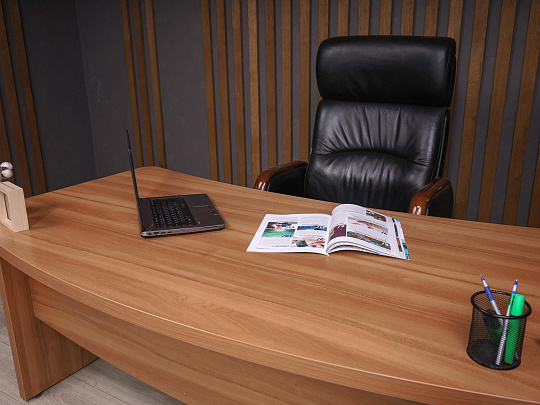 Стол руководителя ДСП Орех Россия