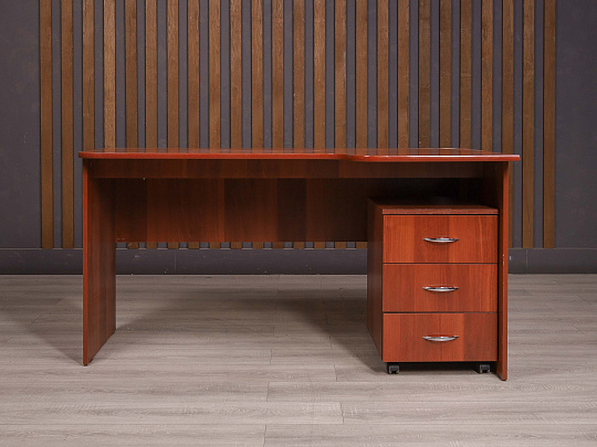 Стол с тумбой ДСП Вишня Россия