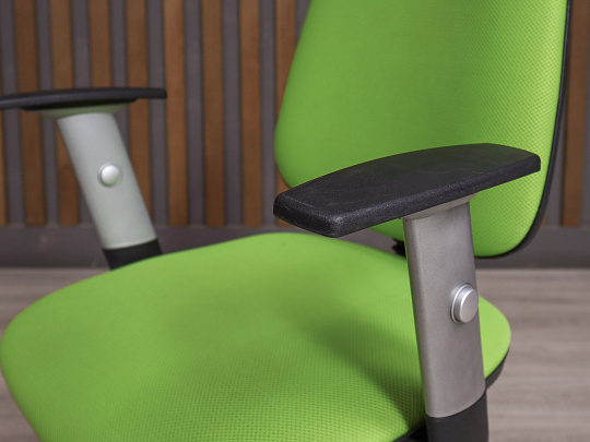 Офисное кресло Ткань Зелёный Россия