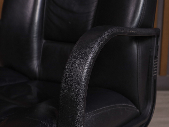 Кресло руководителя Кожа Чёрный Россия