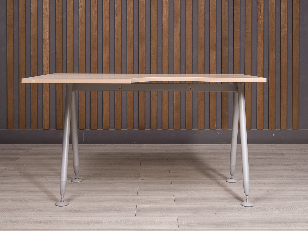 Стол эргономичный ДСП Клен Россия (232571-20105)