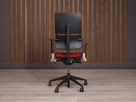 Офисное кресло Steelcase Ткань Бордовый Россия