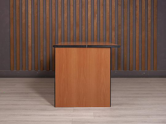 Стол прямоугольный ДСП Орех Россия