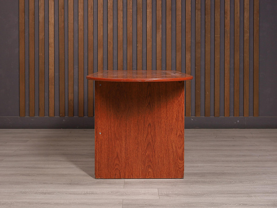 Стол прямоугольный ДСП Орех Россия