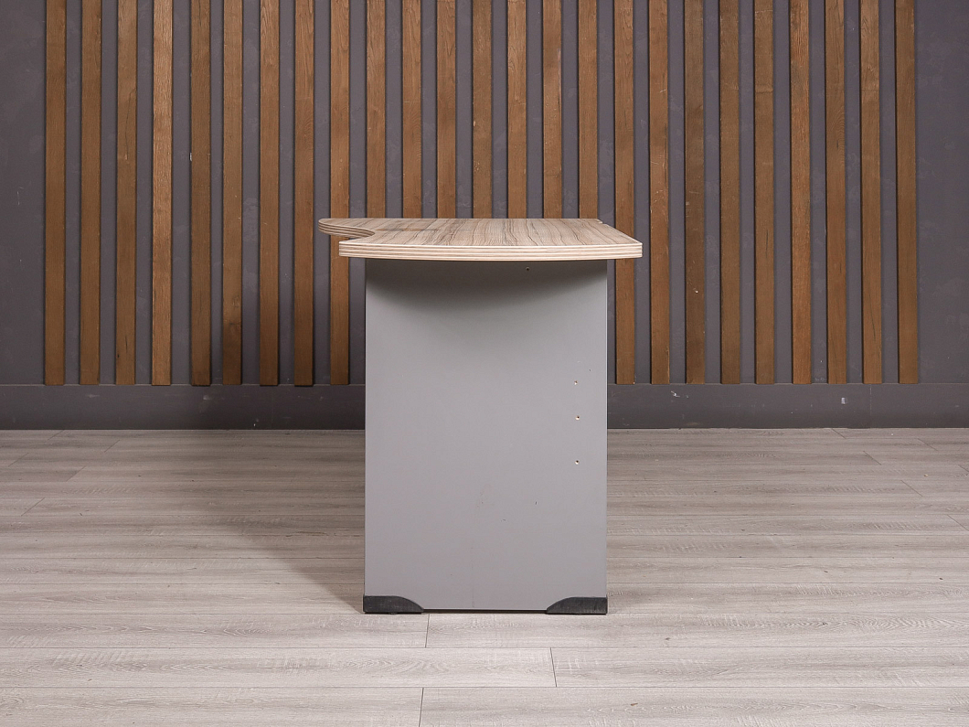 Стол эргономичный Berlin ДСП Орех Россия (232511-08105)