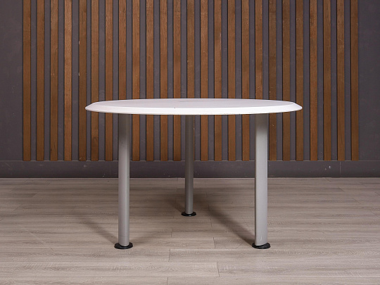 Стол для переговоров ДСП Белый Россия