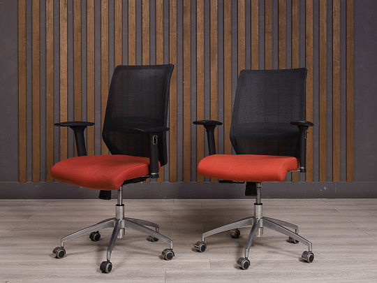 Офисное кресло Ткань Красный Россия