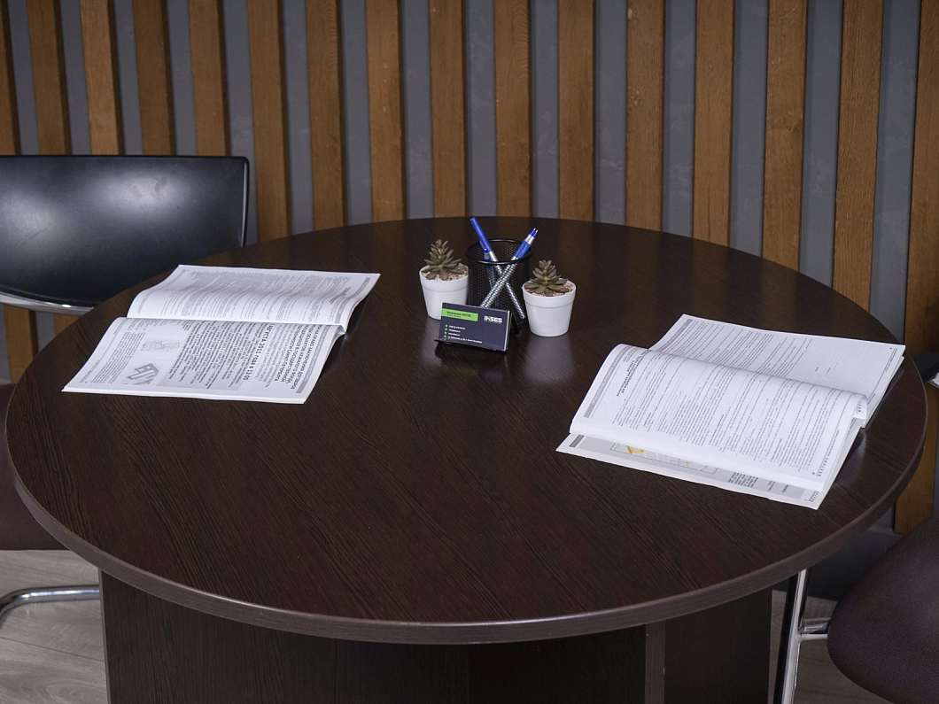 Стол для переговоров ДСП Венге Россия (1254-18124)