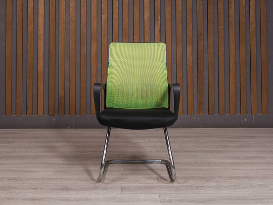 Конференц-кресло Бюрократ Ткань Чёрный Россия