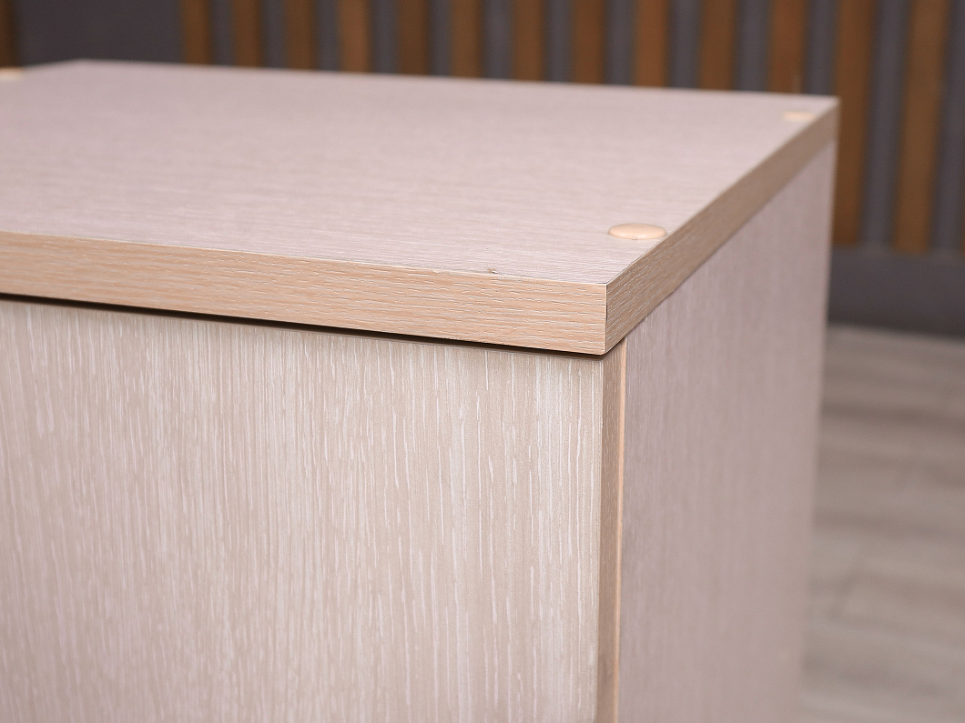 Тумба приставная ДСП Дуб Россия (24256-02026)