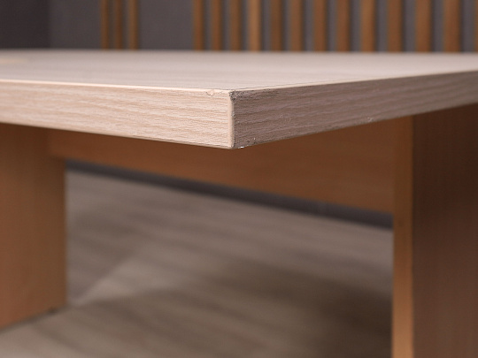 Стол эргономичный ДСП Дуб Россия