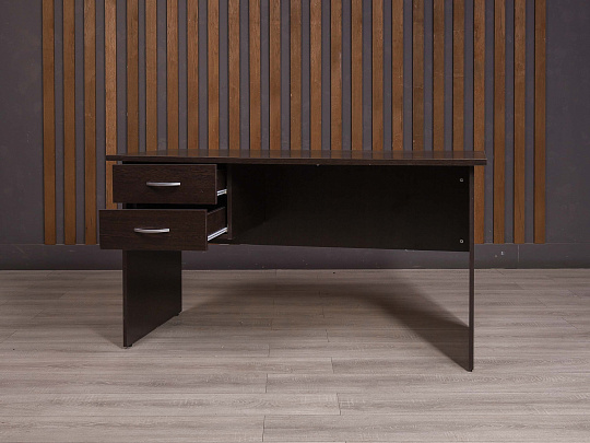 Стол прямоугольный ДСП Венге Россия