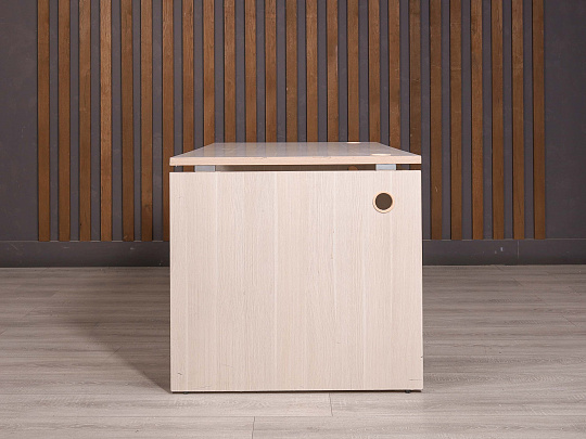 Стол прямоугольный ДСП Дуб Россия